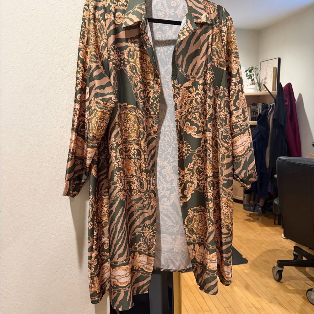 Stylish Green and Brown Patterned Kimono